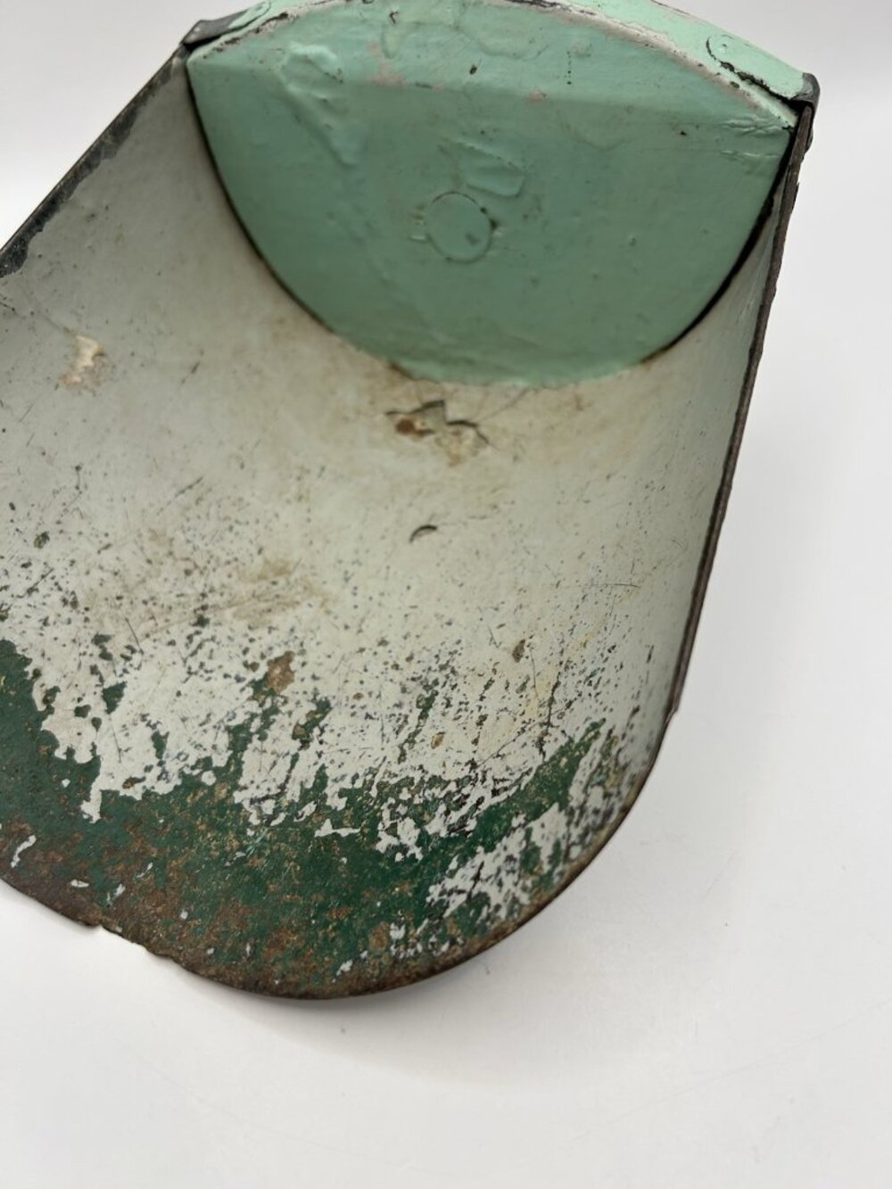Primitive Galvanized Metal Coal Ash Feed Grain Scoop Wood Handle Vintage - Picture 9 of 16